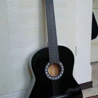 گیتار کلاسیک در حد نو
