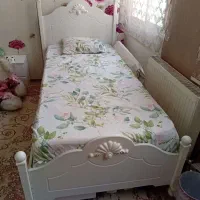 تخت یک نفره