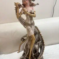 مجسمه قدیمی