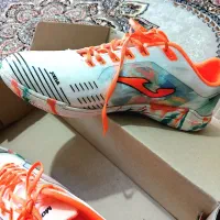 کفش سالنی فوتسال