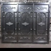 شیگ ترین درب های حیاطی ماشین رو ونفررو در حیاط