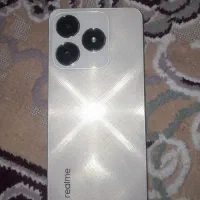 گوشیc61 و گوشی a04S