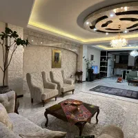 ۱۵۰ متری  طبقه سوم  رو به نما  رو به آفتاب