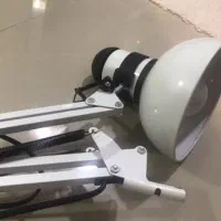 چراغ قابل نصب روی میز کار
