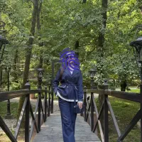 تولید انواع لباس مثل کت شلوار مانتو پیراهن دامن...