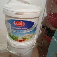 تعدادی وسایل خانه بفروش می‌رسد
