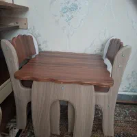 میز و صندلی کودکانه