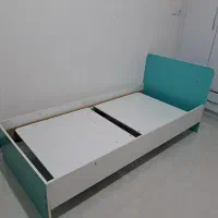 تخت نوجوان
