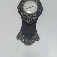 ساعت دیواری سالم بدون شکستگی