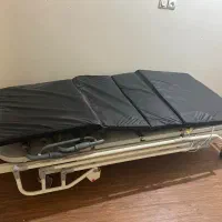 تخت بیمارستانی