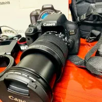 دوربین canon 750d (بسیار کم شات) در حد نو