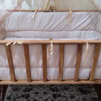 تخت گهواره شو نوزاد