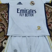 لباس و کتونی فوتبال