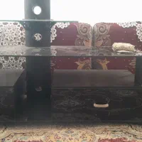 میزتلوزیون شیشه ایی سالم