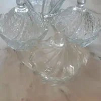 با سلام یک جا شکلاتی با چهار تا قندون
