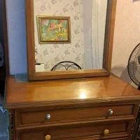 میزتوالت و آینه