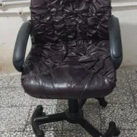صندلی چرخدار مدیریتی  سالم  در حد نو