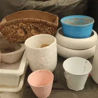 تعداد ۱۵ عدد گلدان خالی