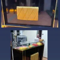 میز پیشخوان ویترین صندلی پاف آینه قدی