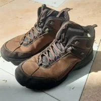 کفش چرم اصل کارکرده