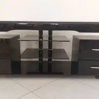 میز تلویزیون شیشه ای