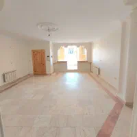 93-متر-فول-امکانات-رو-به-فضای-سبز