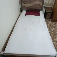تخت چوبی یک نفره