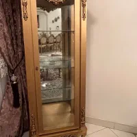 ویترین شیشه ای طلایی چهار طبقه