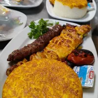 جذب پرسنل خانم برای آشپزخانه طبیعت