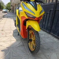 کلیک 150|موتورسیکلت|آبیک, |دیوار