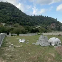 زمین ۳۶۹ متری دارای سند و امتیاز اب برق گار
