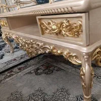 میز تلویزیون سلطنتی