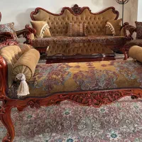 مبل منبت کاری شده و میز ناهارخوری