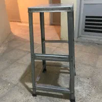 چهارپایه فلزی نو مقاوم