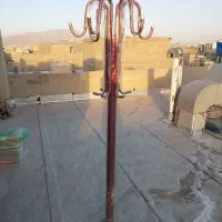 چوب رختی ایستاده