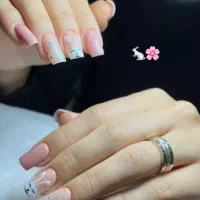 خدمات کاشت ناخن