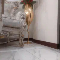 گلدان طلایی