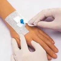 وصل سرم و تزریقات و سونداژ و پانسمان در منزل