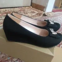 وسایل شخصی کفش ولباس عکس اول و دوم آکبند