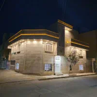 دو-طبقه-و-نیم-همکف-و-زیرزمین-با-نیم-طبقه