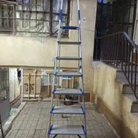 نردبان آلومینیومی هایلوکس 7پله مدل اداری و خانگی