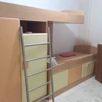 تخت دو طبقه محکم و جادار