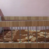 تخت وگهواره کودک