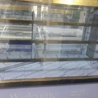 یک عددیخچال لبنیاتی وقنادی ویک عددیخچال ترشیجات