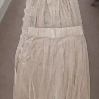 کنار پرده ی نسکافه ای