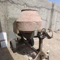 بتنیر|ماشین‌آلات صنعتی|هشتگرد, هشتگرد قدیم|دیوار