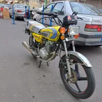 هوندا۲۰۰ کاربرات مدل۹۵