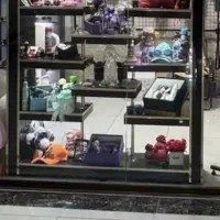 ویترین مغازه نو سفارشی درست شده