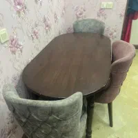 میز و صندلی در حد نو باچوب راش اصل