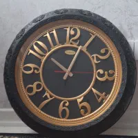 ساعت دیواری